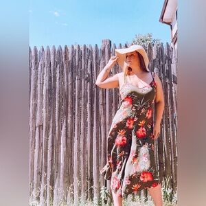 LIKE NEW Umgee Floral Romper